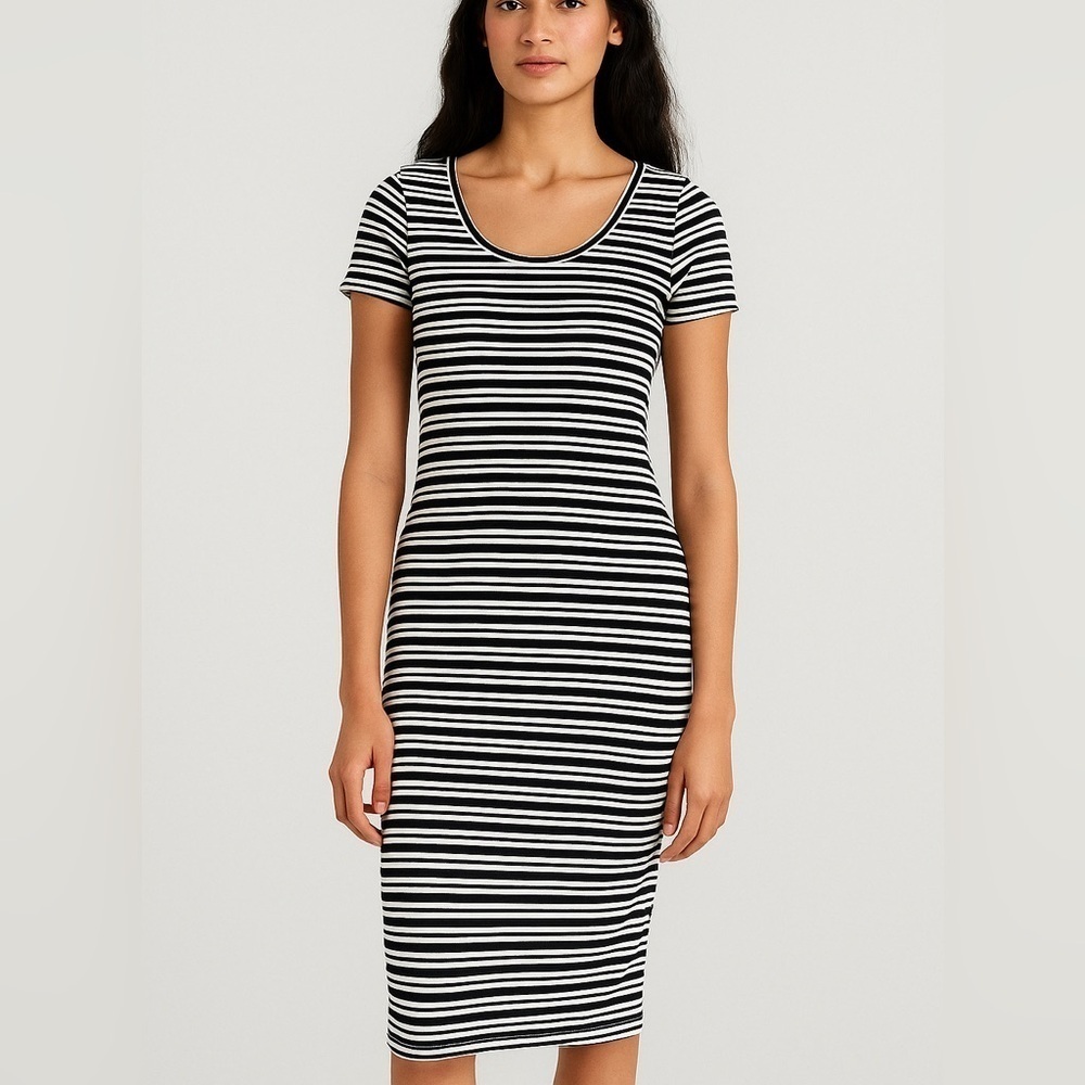 Splendid navy and white t-shirt dress M